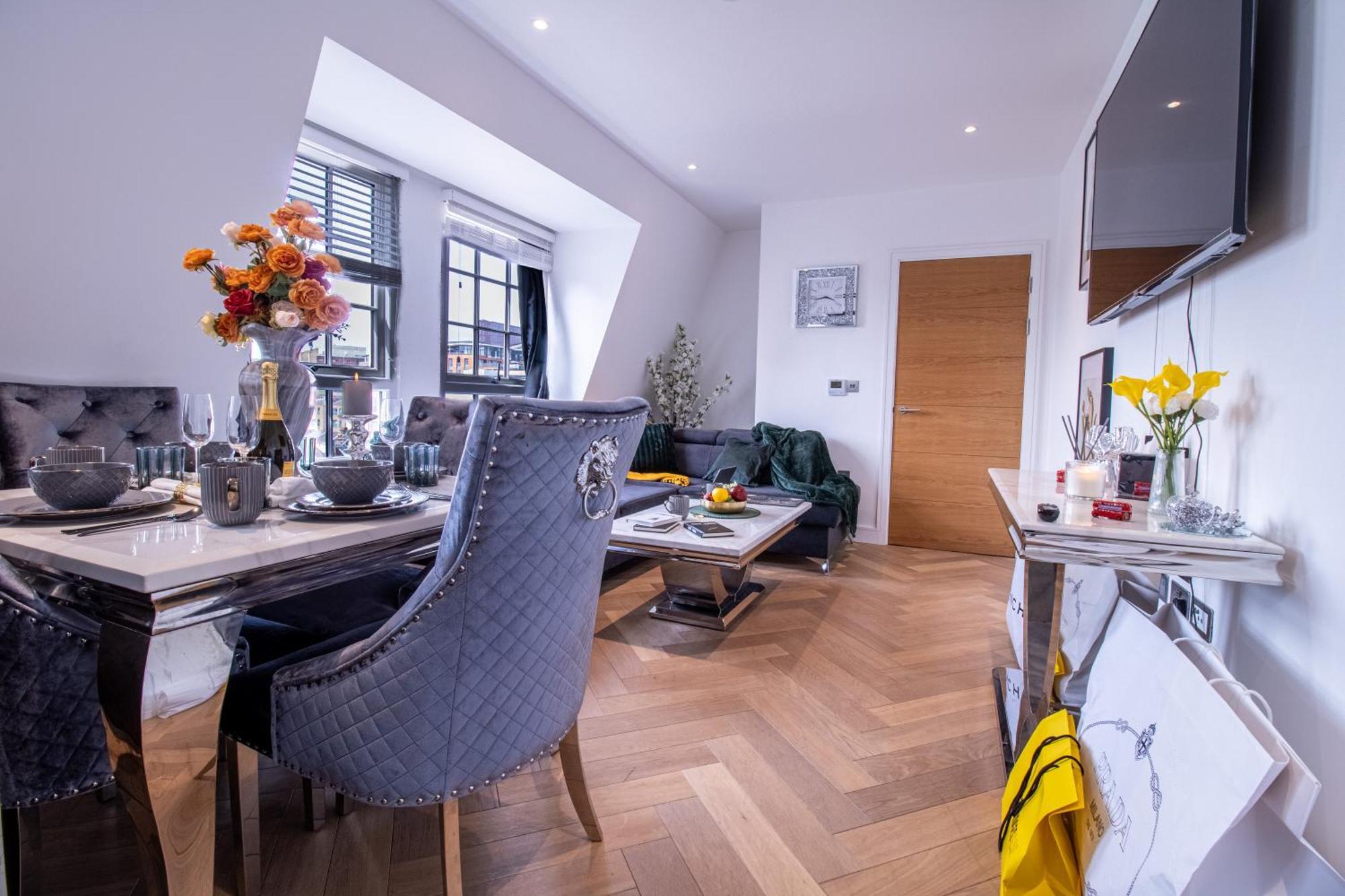 Luxurious 1-Bedroom Penthouse In Marble Arch 71 London Ngoại thất bức ảnh