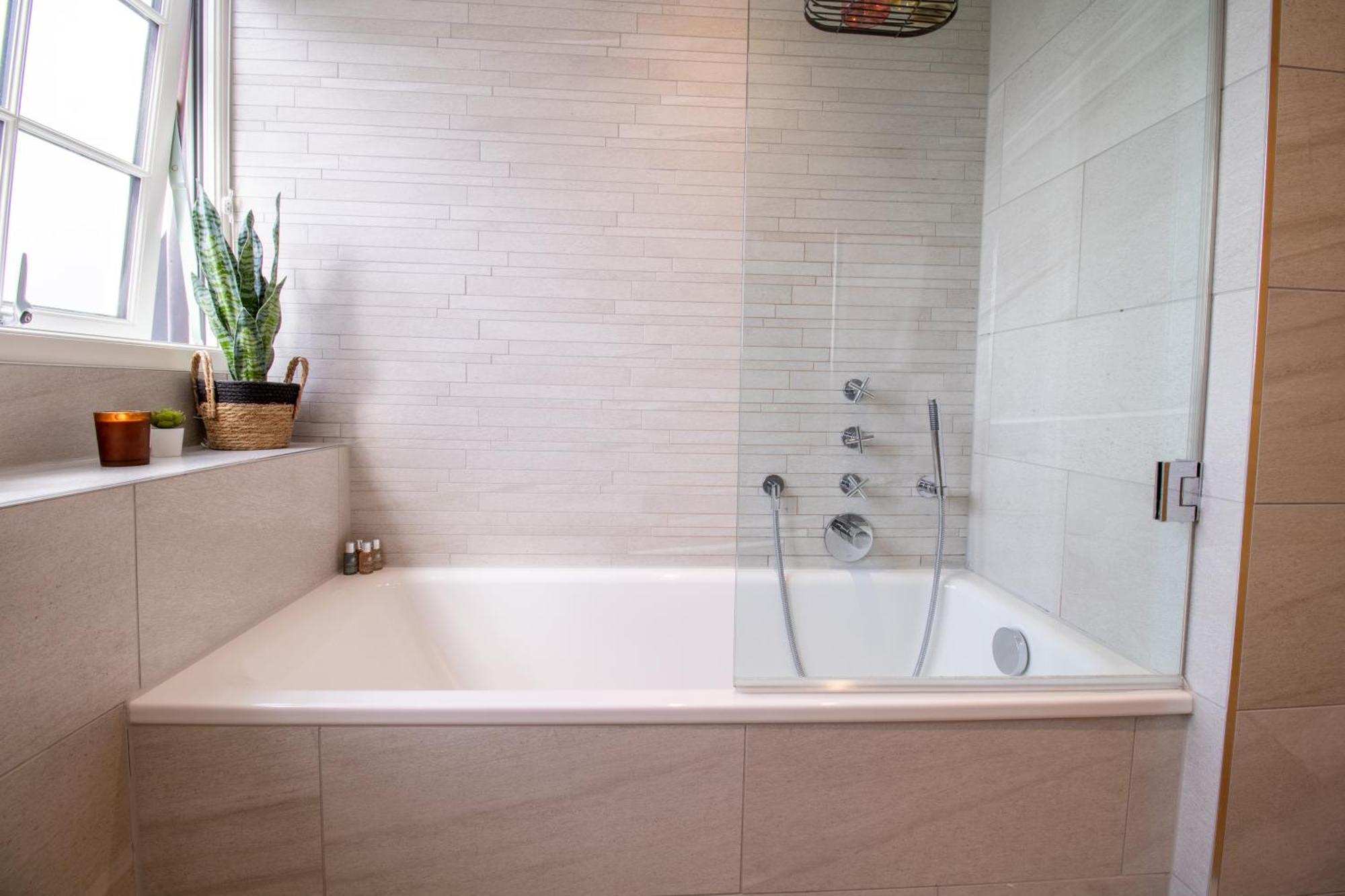 Luxurious 1-Bedroom Penthouse In Marble Arch 71 London Ngoại thất bức ảnh